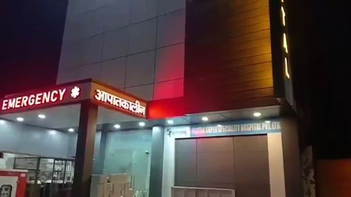 ফরিদাবাদের হাসপাতালে ভর্তি তরুণী