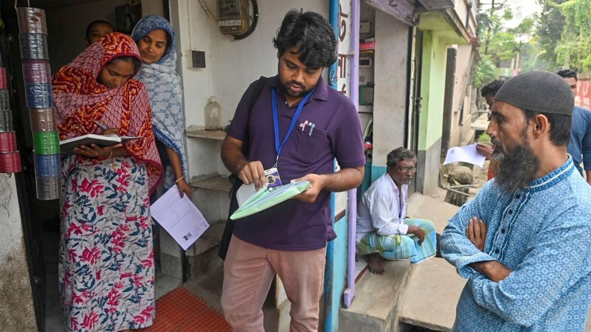 'শীঘ্রই BLO-দের বর্ধিত ভাতা মিটিয়ে দিন', পশ্চিমবঙ্গ সরকারকে বলল নির্বাচন কমিশন