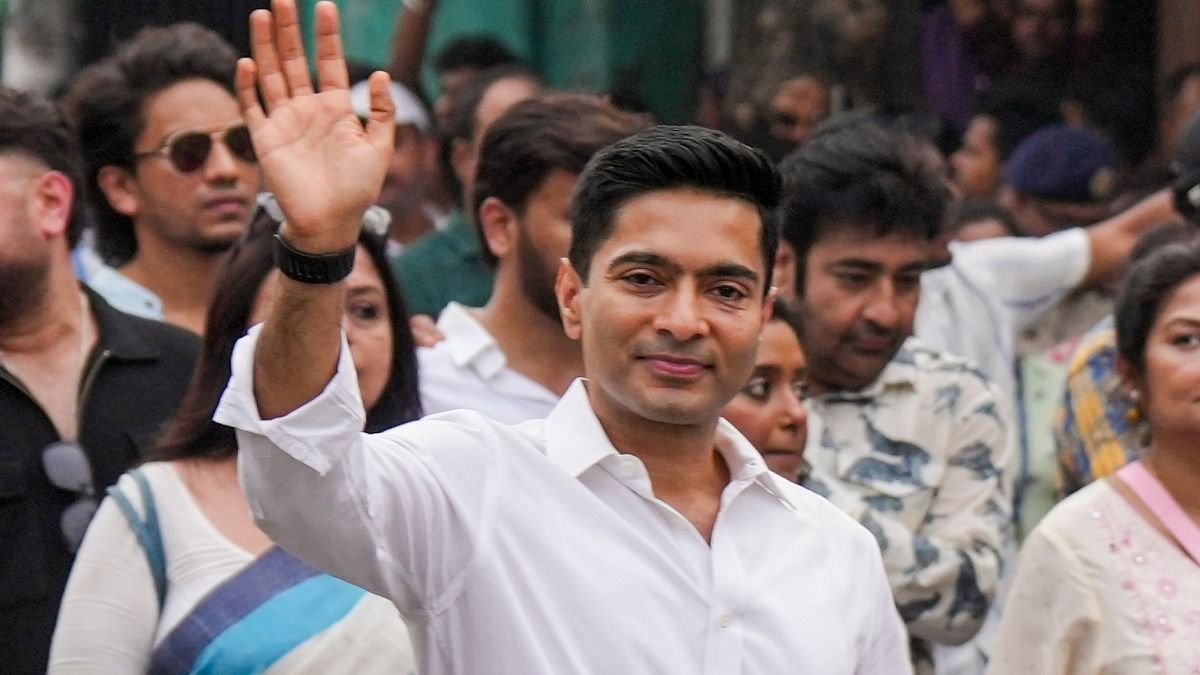 শুক্রবার থেকে জেলা সফর অভিষেকের 