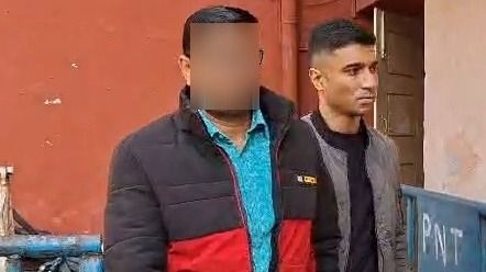 সেনার উর্দি-আইডি কার্ড, মাটিগাড়ায় ধৃত ভুয়ো 'জওয়ান', ফোনে পাকিস্তানের নম্বরও