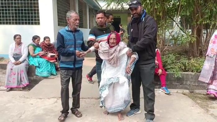 SIR শুনানিতে ১০৪ বছরের বৃদ্ধা