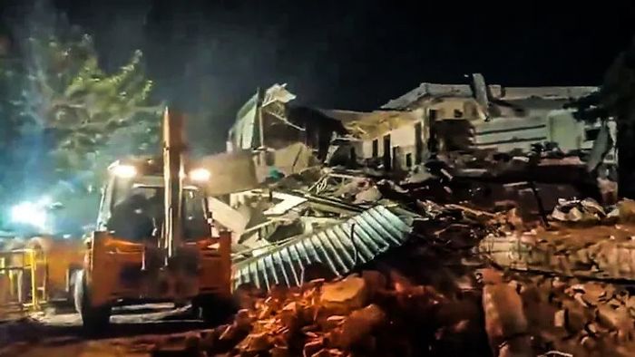 দিল্লিতে বুলডোজার অ্যাকশন