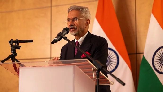 ভেনেজুয়েলায় যা করলেন ট্রাম্প, তাত্‍পর্যপূর্ণ প্রতিক্রিয়া জয়শঙ্করের