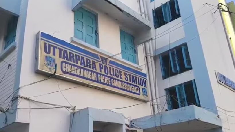 বন্ধ হিন্দমোটর কারখানায় নাবালিকাকে যৌন নির্যাতন, গ্রেফতার ‘তৃণমূল-ঘনিষ্ঠ’ যুবক-সহ ২