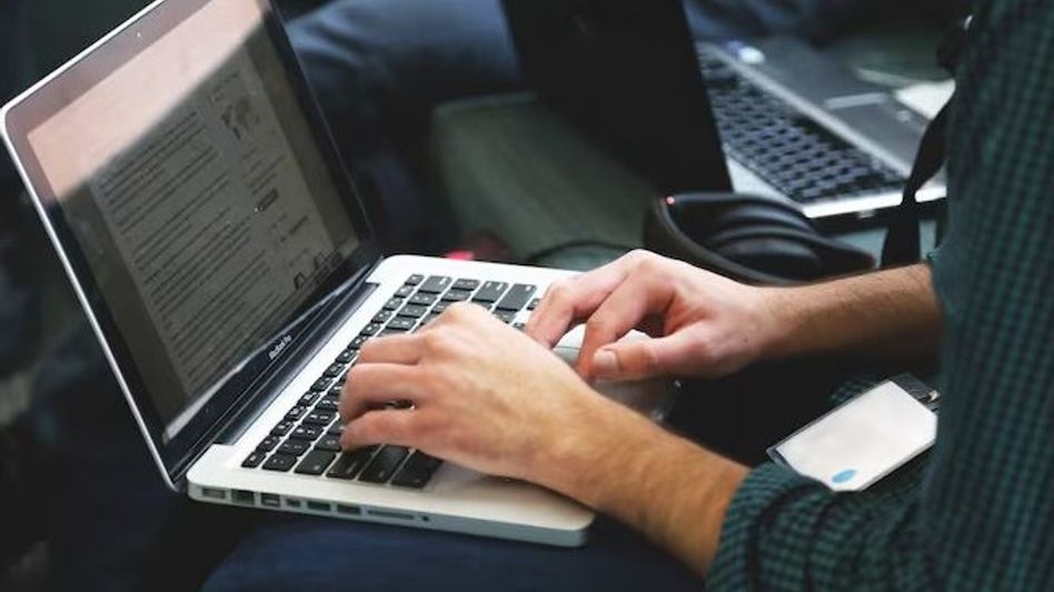 শেয়ার বাজার থেকে প্রতি মাসে ৫০ হাজার টাকা আয় করা সম্ভব, হিসেবটা বুঝুন শেয়ার বাজার থেকে প্রতি মাসে ৫০ হাজার টাকা আয় করা সম্ভব, হিসেবটা বুঝুন