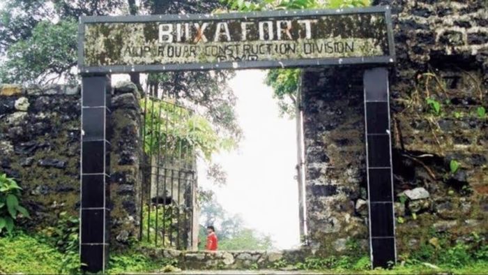 এবার ডুয়ার্স পর্যটনেও ধাক্কা, ধস নেমে বিচ্ছিন্ন ঐতিহাসিক বক্সা ফোর্ট