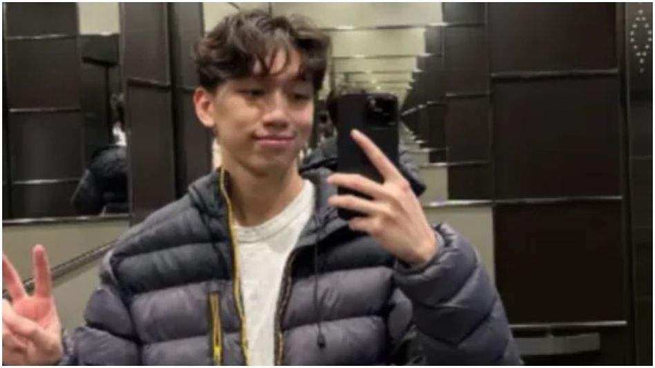 YouTube দেখে কাজ শিখে ১২কোটির কোম্পানি বানিয়ে ফেললেন যুবক, ভাইরাল YouTube দেখে কাজ শিখে ১২কোটির কোম্পানি বানিয়ে ফেললেন যুবক, ভাইরাল