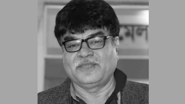 ঘটনাকে কেন্দ্র করে ফের বাংলাদেশে সংখ্যালঘুদের নিরাপত্তা ও মানবাধিকার নিয়ে প্রশ্ন উঠতে শুরু করেছে ।