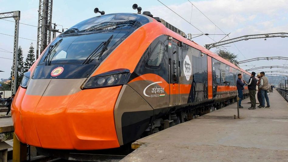 নতুন বন্দে ভারত স্লিপারে হাওড়া থেকে কাটোয়া যাবেন? কোন স্টেশনের কত ভাড়া জানুন নতুন বন্দে ভারত স্লিপারে হাওড়া থেকে কাটোয়া যাবেন? কোন স্টেশনের কত ভাড়া জানুন