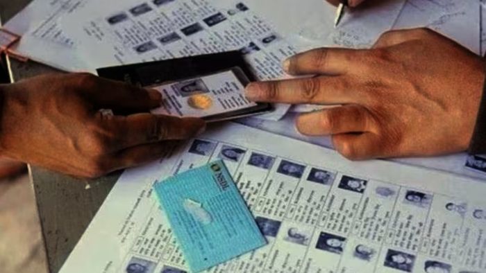 নির্বাচন কমিশনের বিরুদ্ধেই অভিযোগ