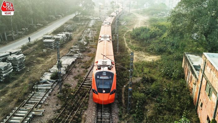 কবে থেকে হাওড়ার স্লিপার বন্দে ভারতে চড়তে পারবেন সাধারণ যাত্রীরা?