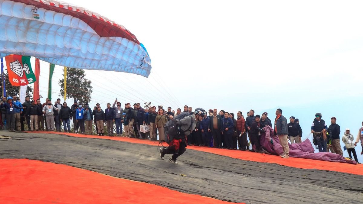 প্যারাগ্লাইডিংয়ে আকর্ষণীয় পুরস্কার, সিকিমে বাম্পার অফার পর্যটকদের জন্য, কী রকম?