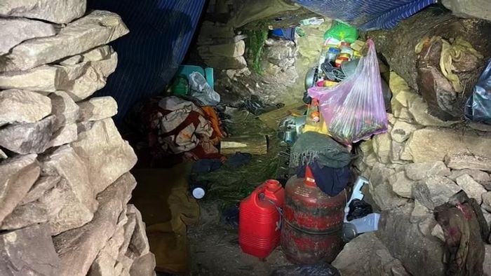 কিশতওয়ারে জঙ্গি ডেরা