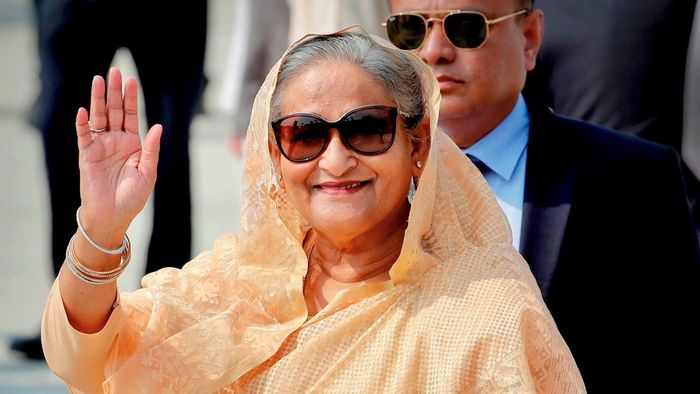 হাসিনার বিরুদ্ধে রাষ্ট্রদ্রোহিতার চার্জ গঠন করবে আদালত