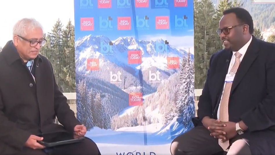 US প্রেসিডেন্টের জবাব হিন্দিতে দিলেন সোমালিয়ার উপ-প্রধানমন্ত্রী US প্রেসিডেন্টের জবাব হিন্দিতে দিলেন সোমালিয়ার উপ-প্রধানমন্ত্রী