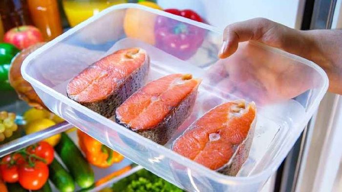 ফ্রিজারে কতদিন মাছ রেখে খাওয়া যায়?