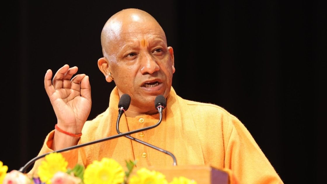 যোগীর বিরাট পদক্ষেপ, ৬৮ হাজার সরকারি কর্মচারীর বেতন বন্ধ করল UP সরকার