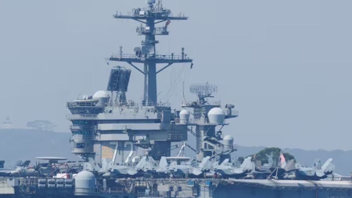 আমেরিকান যুদ্ধ জাহাজের দিকে উড়ে এল ইরানি ড্রোন