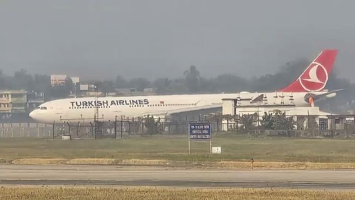 কলকাতা বিমানবন্দরে তুরস্কের বিমানের জরুরি অবতরণ