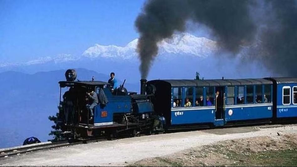 দার্জিলিংয়ে টয়ট্রেনে বিয়ে করবেন? এবার পাহাড়ের বাঁকে ডেস্টিনেশন ওয়েডিং