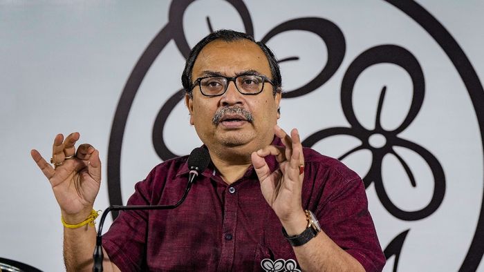 কুণাল ঘোষ দাবি করেন, 'মুখ্যমন্ত্রী মমতা বন্দ্যোপাধ্যায় যে প্রশ্নগুলি তুলেছিলেন, সুপ্রিম কোর্ট একে একে সেগুলিরই গুরুত্ব স্বীকার করেছে।'