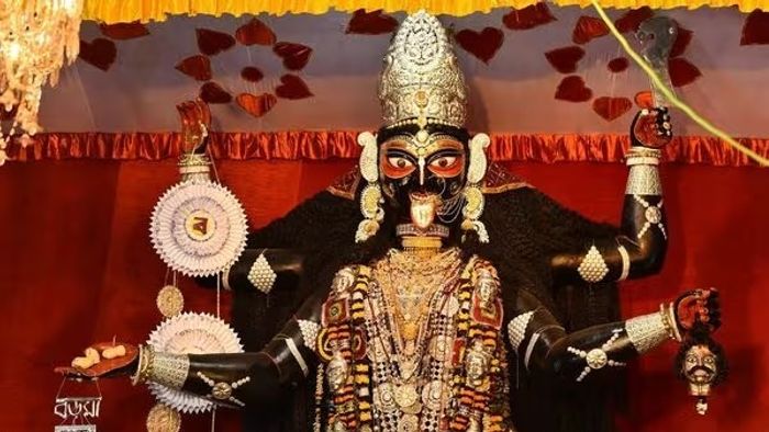 নৈহাটির বড় মা কালীমন্দির।-ফাইল ছবি