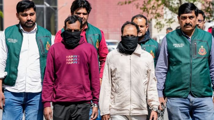 কলকাতাকে ঘাঁটি করেও বাংলায় জঙ্গিরা হামলা চালাতে পারে?