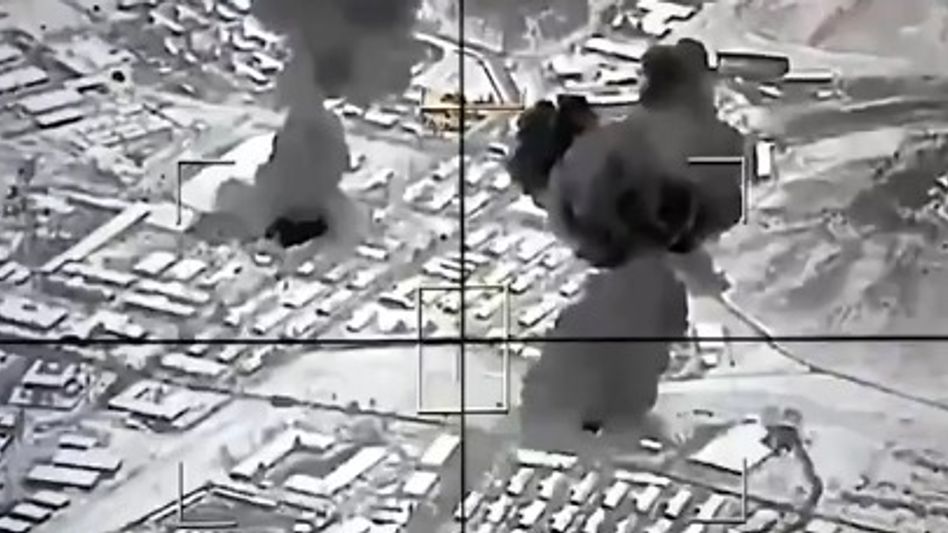 'আপোস করা হবে না,' হুঁশিয়ারি পাক প্রধানমন্ত্রীর, F-16 বিমান নামানোর ভুয়ো দাবি তালিবানের? 'আপোস করা হবে না,' হুঁশিয়ারি পাক প্রধানমন্ত্রীর, F-16 বিমান নামানোর ভুয়ো দাবি তালিবানের?