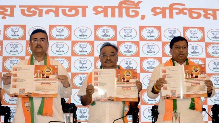 শমীক জানান, ৩৮টি সাংগঠনিক জেলা ছুঁয়ে মোট ৫৬টি বড় জনসভা ও ২৫০টি ছোট সভা হবে।