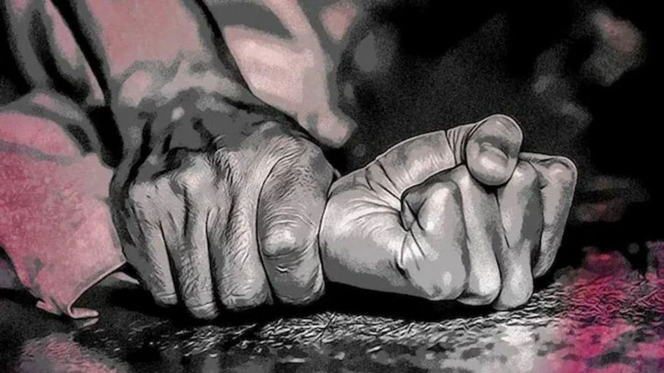 প্রথমে প্রেমিক, পরে অচেনা ব্যক্তি, দু’বার ধর্ষণের পর ছাদ থেকে ফেলে খুন তরুণী, হাড়হিম করা ঘটনা প্রথমে প্রেমিক, পরে অচেনা ব্যক্তি, দু’বার ধর্ষণের পর ছাদ থেকে ফেলে খুন তরুণী, হাড়হিম করা ঘটনা