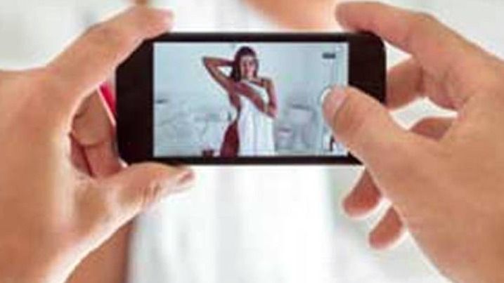 ব্যক্তিগত ছবি দিয়ে ব্ল্যাকমেইল? রুখতে জানুন সরকারি সুরক্ষা মন্ত্র 