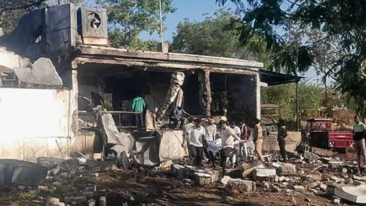 নাগপুরের ভয়ঙ্কর বিস্ফোরণে মৃত ১৭, ক্ষতিপূরণ মোদী-ফড়ণবীশের