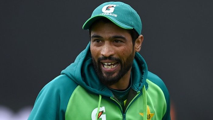 ফ্রেমে পাকিস্তানের প্রাক্তন তারকা পেসার মোহাম্মদ আমির