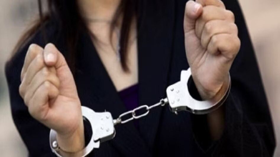 বাংলাদেশী গ্রেফতার