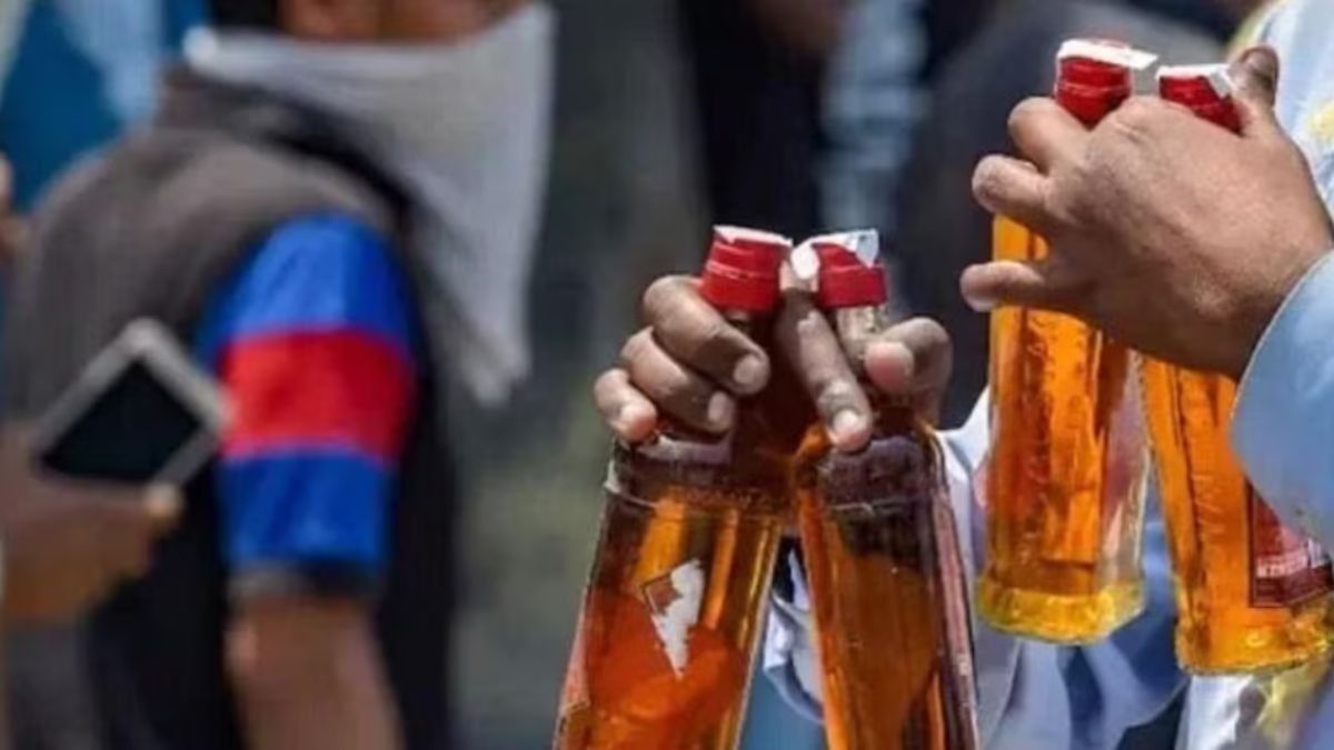 দোলে রেকর্ড মদ বিক্রি বাংলায় এই জেলায়, ৩০ কোটির বেশি উড়ল ৪ দিনেই