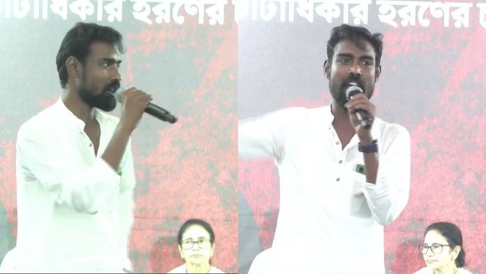 মমতার মঞ্চে প্রতীক উর রহমান।-ফাইল ছবি