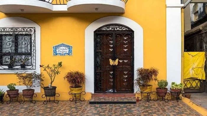 ঘরের প্রবেশ দ্বার