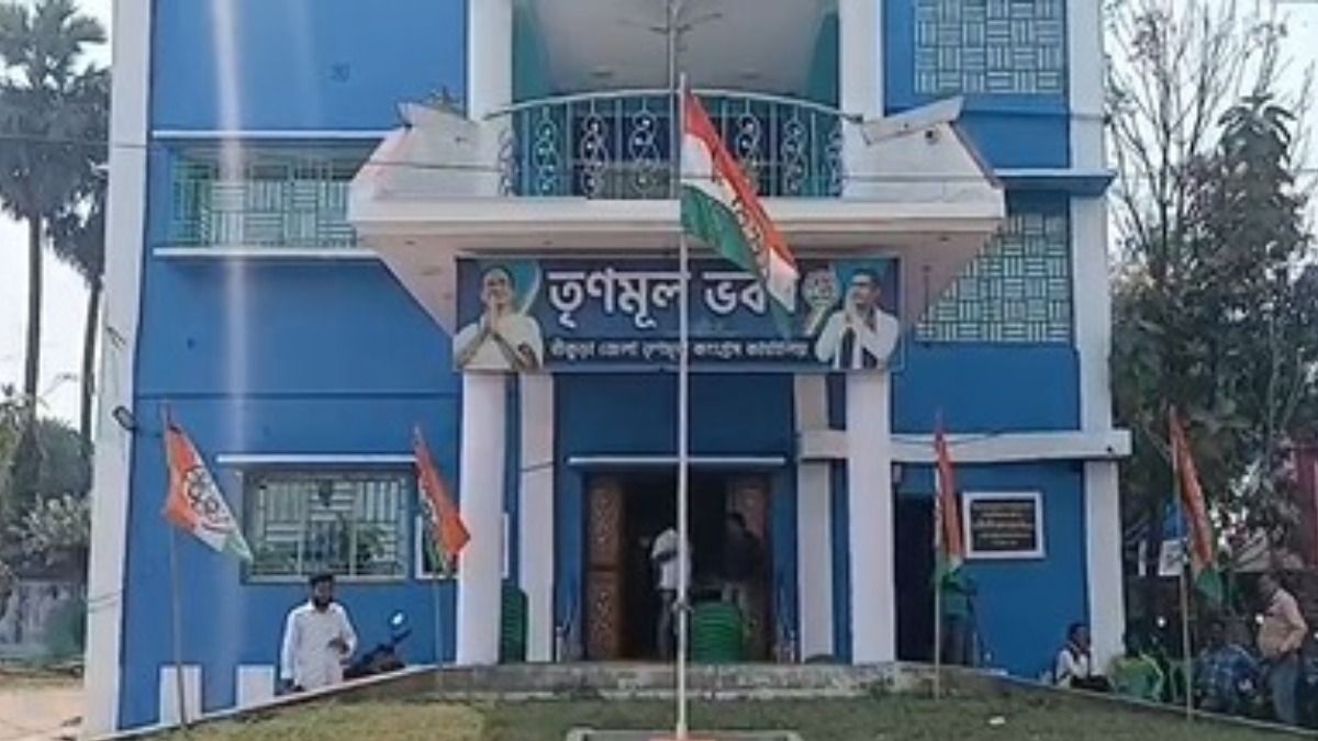 ভোটের আগে পুরনো কর্মীদের মানভঞ্জনে তৃণমূল, কটাক্ষ বিজেপির