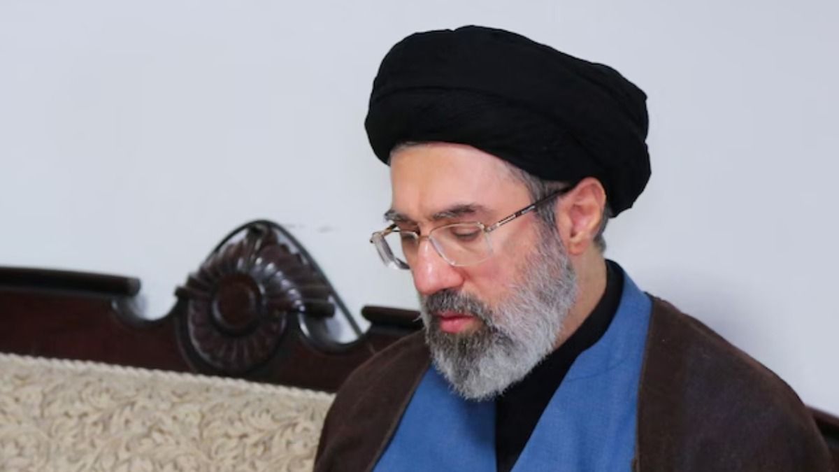 সর্বোচ্চ নেতার নাম ঘোষণা করল ইরান