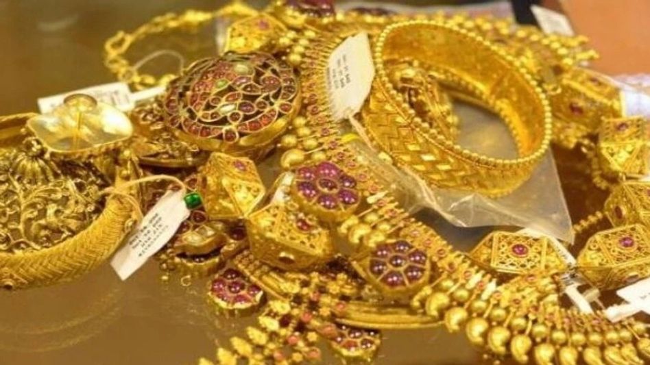 যুদ্ধের বাজারে কলকাতায় সোনার দাম কত? জানুন আজকের রেট যুদ্ধের বাজারে কলকাতায় সোনার দাম কত? জানুন আজকের রেট