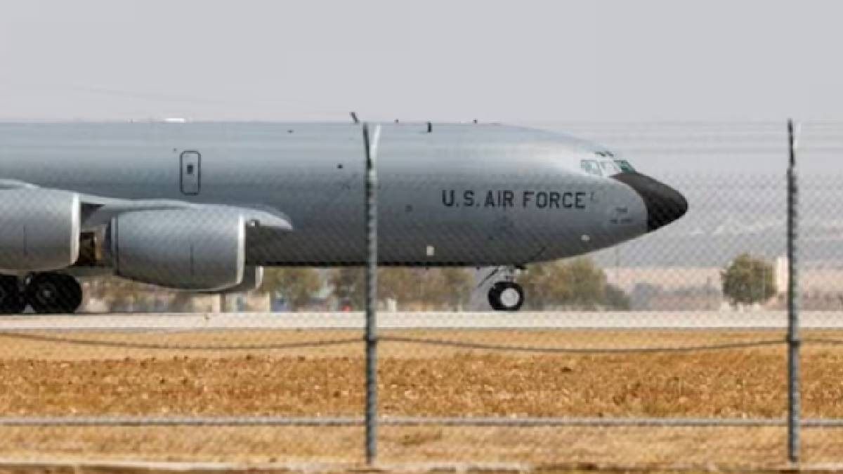 কেসি ১৩৫ ক্র্যাশ