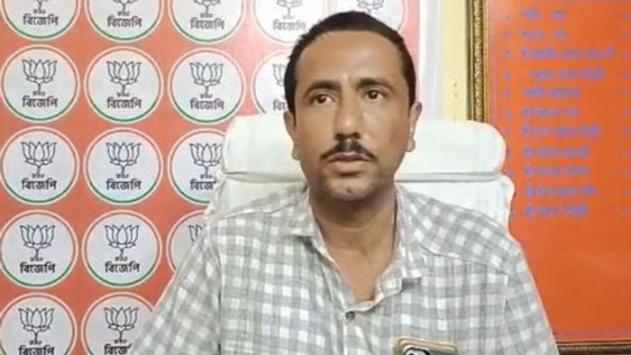 প্রধানমন্ত্রীর সফরের আগে ইস্তফা জেলা সভাপতির, দক্ষিণ দিনাজপুরে বিজেপিতে কোন্দল?