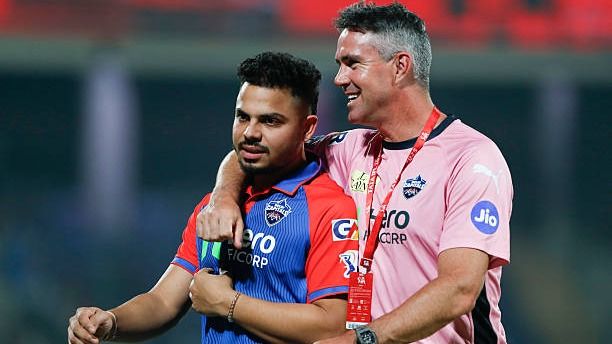 IPL-এর আগে বড় ধাক্কা ঋষভদের, দিল্লি ক্যাপিটালস ছাড়লেন তারকা ক্রিকেটার