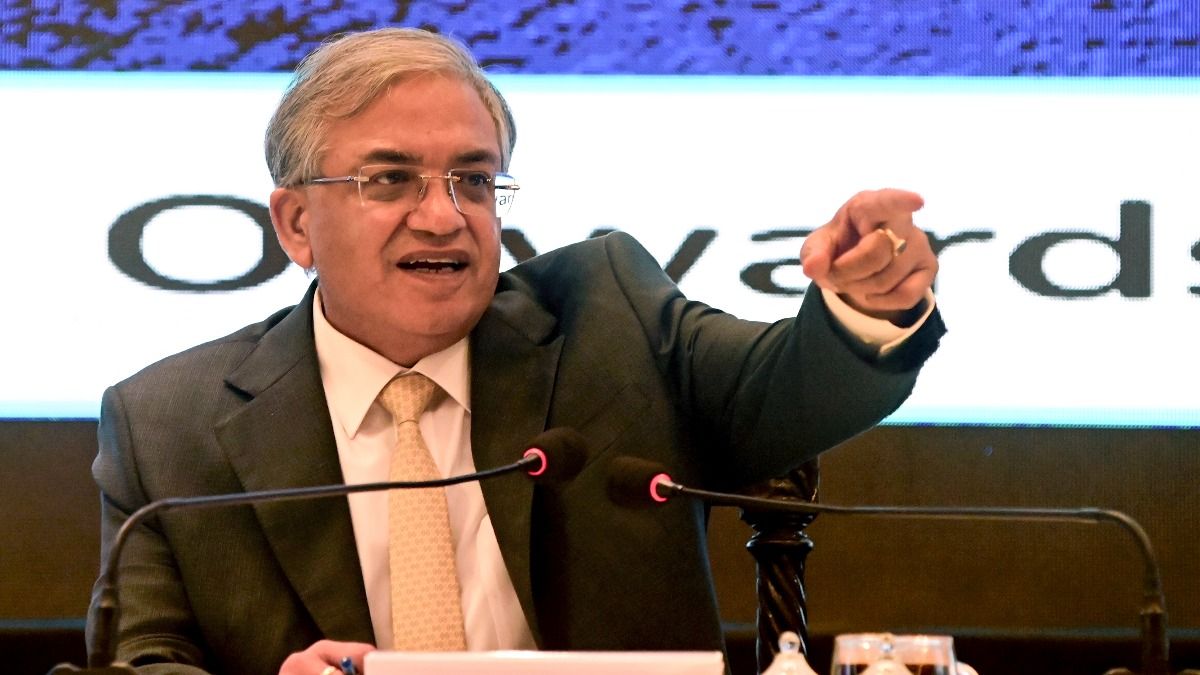  SIR প্রক্রিয়ায় যারা বিচারাধীন তাঁরা ভোট দিতে পারবেন? জানিয়ে দিলেন জ্ঞানেশ কুমার