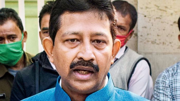 ঘরওয়াপসির পর টিকিট পেয়েও অস্বস্তি বাড়িয়ে দিলেন রাজীব