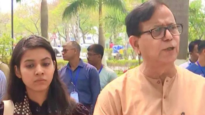 মহম্মদ সেলিমের সঙ্গে আফরিন বেগম