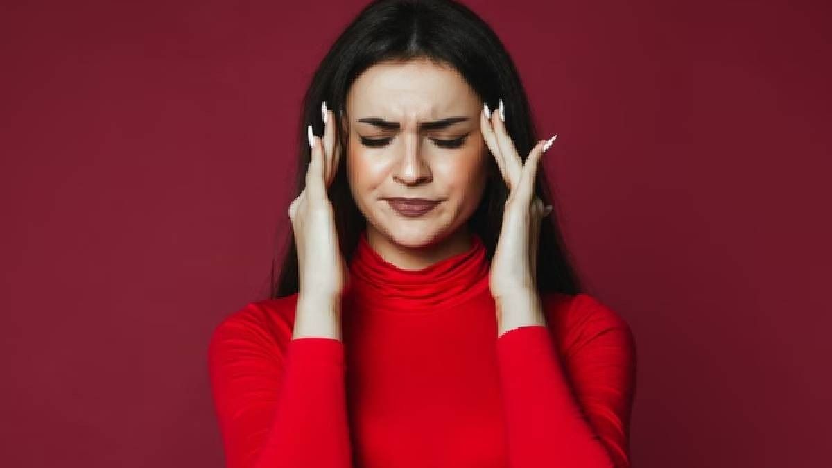 মাথা ব্যথায় কোন ওষুধ সেফ, বিপদ কোনটায়? জানালেন নামী ডাক্তার