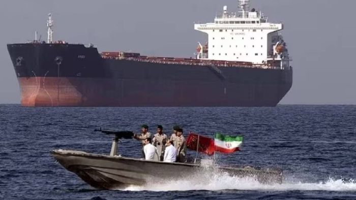 আমেরিকাকে হুমকি ইরানের