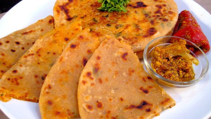 আলু পরোটা