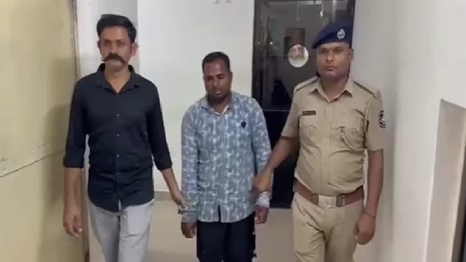 দুই নাবালিকা মেয়েকে লাগাতার ধর্ষণ সৎ বাবার, দুজনেই অন্তঃসত্ত্বা; গ্রেফতার অভিযুক্ত 